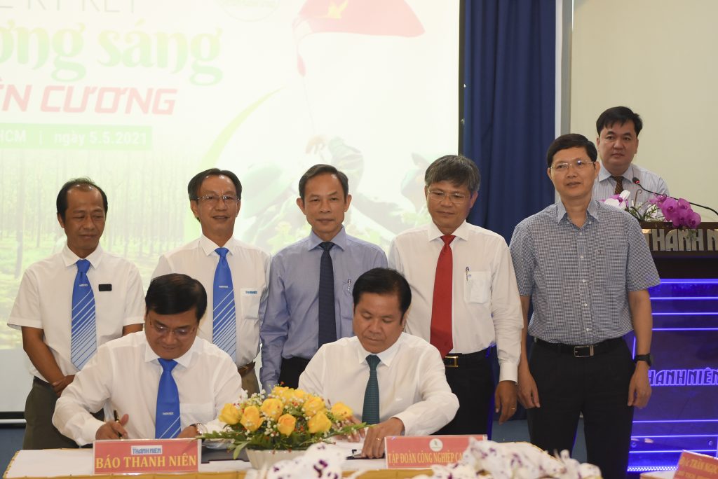 VRG ký kết thực hiện chương trình Gương sáng biên cương với Báo Thanh niên